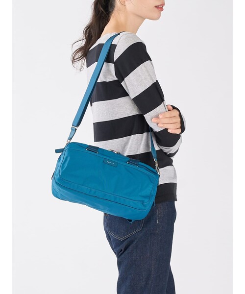 agnes b.（アニエスベー）の「ナイロン 2way スモール ボストンバッグ "My bag" RAT01-12（ボストンバッグ・レディース・グリーン・FREE）」の9枚目の写真