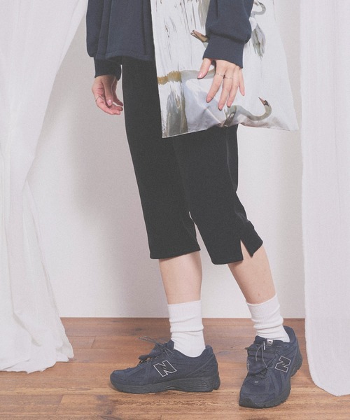fig London(フィグロンドン)の「Lady velour capri pants(その他パンツ・レディース・ブラック/ダークブラウン・FREE)」の5枚目の写真
