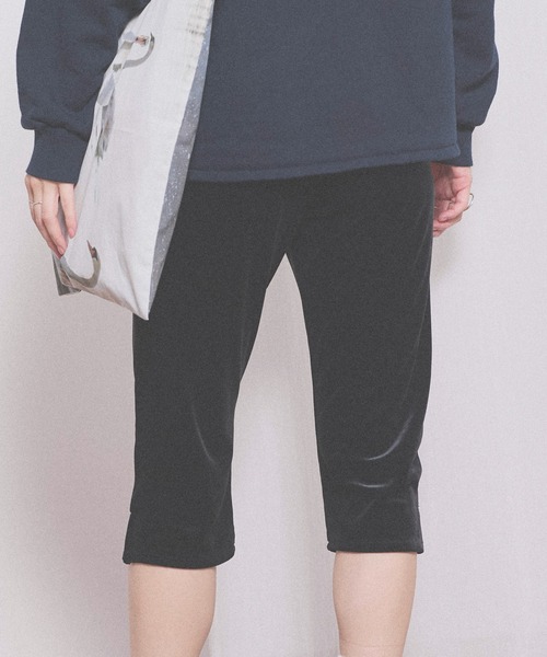 fig London(フィグロンドン)の「Lady velour capri pants(その他パンツ・レディース・ブラック/ダークブラウン・FREE)」の7枚目の写真
