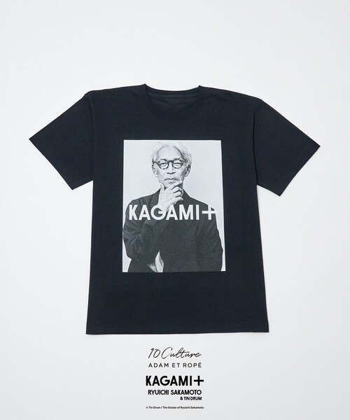 ADAM ET ROPE'(アダムエロペ)の「【KAGAMI+ Ryuichi Sakamoto × 10Culture / ADAM ET ROPE'】KAGAMI+ PHOTO TEE(Tシャツ/カットソー・メンズ・ブラック/ホワイト/ブラック系その他/ホワイト系その他・XL/M/L)」の1枚目の写真