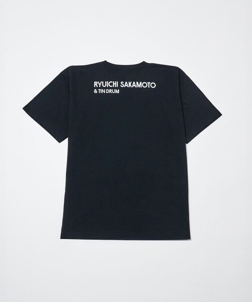 ADAM ET ROPE'(アダムエロペ)の「【KAGAMI+ Ryuichi Sakamoto × 10Culture / ADAM ET ROPE'】KAGAMI+ PHOTO TEE(Tシャツ/カットソー・メンズ・ブラック/ホワイト/ブラック系その他/ホワイト系その他・XL/M/L)」の10枚目の写真