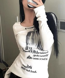 【26年秋冬新作】ワンショル グランジデザイン ロゴ タイト 長袖Tシャツ