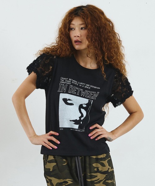 ROSE BUD(ローズバッド)の「OKIRAKU×ROSEBUD/LACE SLEEVE GRAPHIC TOP(Tシャツ/カットソー・レディース・ブラック/オートミール・ONE SIZE)」の11枚目の写真