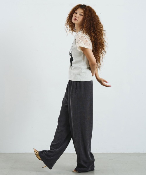 ROSE BUD(ローズバッド)の「OKIRAKU×ROSEBUD/LACE SLEEVE GRAPHIC TOP(Tシャツ/カットソー・レディース・ブラック/オートミール・ONE SIZE)」の7枚目の写真