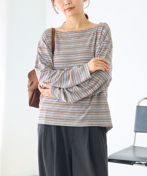 LAVEANGE(ラビアンジェ)の「マルチボーダーボートネックプルオーバー|長袖/カットソー/ゆったり/大人カジュアル(Tシャツ/カットソー・レディース・グレー/ブラック/オフホワイト・M/LL/3L/4L/5L)」の5枚目の写真