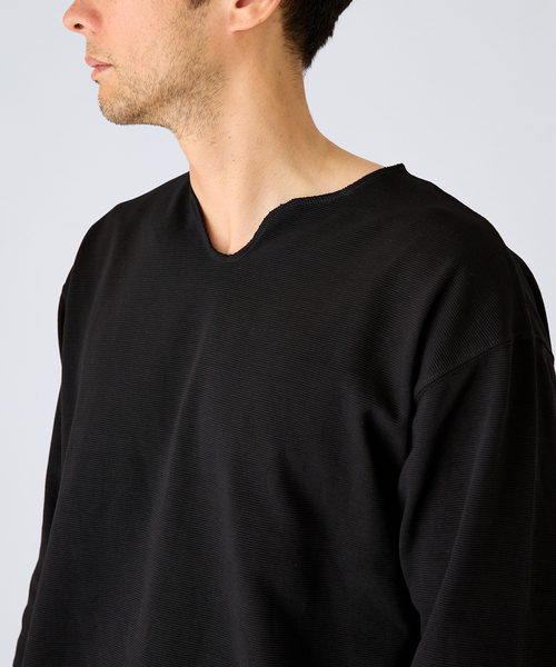 EDIFICE(エディフィス)の「スパン フライス キーネック ロング Tシャツ(Tシャツ/カットソー・メンズ・チャコールグレー/ホワイト/ブラック・LARGE/MEDIUM)」の10枚目の写真