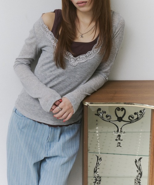 thinkto(シンクト)の「レースVネックトップス(Tシャツ/カットソー・レディース・ライトグレー/アイボリー/ブルー/ブラック・FREE)」の10枚目の写真