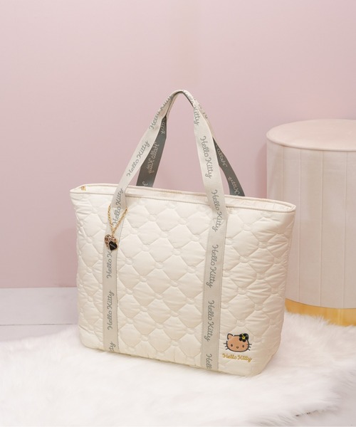 HOLIDAY（ホリデイ）の「FLOWER QUILTING BAG フラワーキルティング