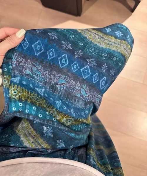 CHUN CHUN NOTES(チュンチュンノーツ)の「民族柄プリント 束脚ワイドパンツ リゾート風(その他パンツ・レディース・ブルー・F)」の9枚目の写真