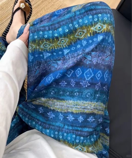 CHUN CHUN NOTES(チュンチュンノーツ)の「民族柄プリント 束脚ワイドパンツ リゾート風(その他パンツ・レディース・ブルー・F)」の10枚目の写真