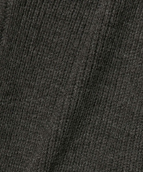 UNUS(ユナス)の「UNUS / Oversized Hooded Knit Cardigan(カーディガン/ボレロ・レディース・グレー/ボルドー・FREE)」の5枚目の写真