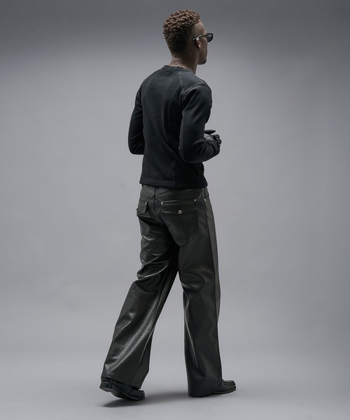 ANDER HUNK（アンダーハンク）の「Faux Leather Wide Straight Pants / フェイクレザーワイドストレート パンツ（その他パンツ・メンズ・ブラック/ブラック系・LARGE/MEDIUM/SMALL）」の21枚目の写真