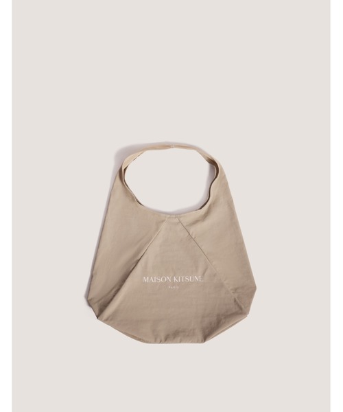 Maison Kitsune(メゾンキツネ)の「TRIANGLE TOTE(トートバッグ・メンズ・グレー系その他・U)」の2枚目の写真