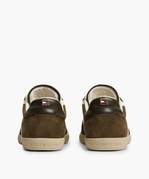 TOMMY HILFIGER（トミーヒルフィガー）の「トライベッカスエードスニーカー（スニーカー・レディース・ホワイト系その他3/ダークブラウン系・24cm/23.5cm/23cm）」の10枚目の写真