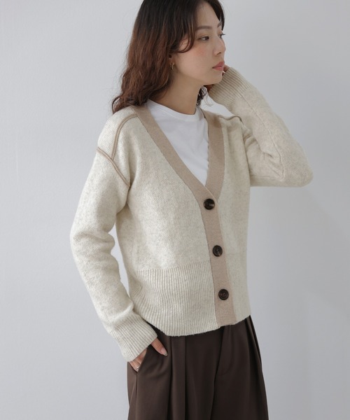 AMELY(エミリー)の「バイカラー/深Vネック/ニットカーディガン/羽織り/長袖/配色(カーディガン/ボレロ・レディース・ベージュ/ブラウン/グレー/ブラック・フリー)」の15枚目の写真