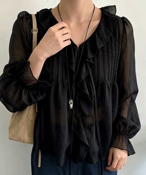 LOENNE(ロエヌ)の「Ruffle Tie Blouse / ラッフルタイブラウス(シャツ/ブラウス・レディース・ブラック/クリーム・FREE)」の2枚目の写真