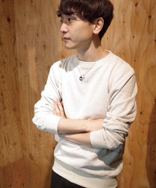 rovtski（ロフトスキー）の「裏毛無地クルーネックトレーナー/1K15060701（スウェット・メンズ・ダークグリーン/ホワイト/ワインレッド/オートミール/ネイビー/ブラック/ブラック系その他/カーキ/ブルー系その他/オフホワイト/ホワイト系その他/レッド系その他・LARGE/X-LARGE/MEDIUM）」の4枚目の写真