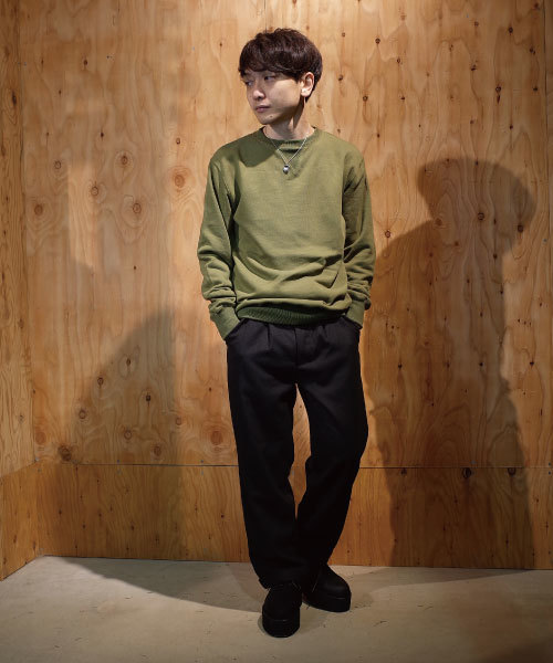 rovtski（ロフトスキー）の「裏毛無地クルーネックトレーナー/1K15060701（スウェット・メンズ・ダークグリーン/ホワイト/ワインレッド/オートミール/ネイビー/ブラック/ブラック系その他/カーキ/ブルー系その他/オフホワイト/ホワイト系その他/レッド系その他・LARGE/X-LARGE/MEDIUM）」の16枚目の写真