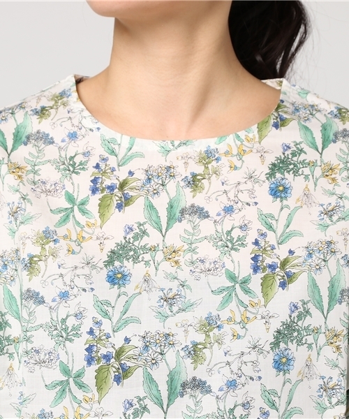 LBC（エルビーシー）の「花柄ローンブラウス                  （シャツ/ブラウス・レディース・ブラック/グレー/ブルー・MEDIUM）」の7枚目の写真