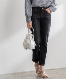 Pierrot | ゆったりフィット 大人のためのテーパードデニム(デニムパンツ)