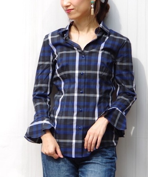 NARACAMICIE(ナラカミーチェ)の「フレア袖チェックシャツ(シャツ/ブラウス・レディース・レッド/ネイビー/グリーン・MEDIUM/SMALL/LARGE)」の2枚目の写真