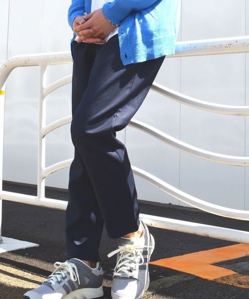 SHIPS(シップス)の「SU: T/C JERSEY 1TUCK パンツ(その他パンツ・メンズ・ネイビー/オリーブ/キャメル・MEDIUM/LARGE/SMALL/X-LARGE)」の1枚目の写真