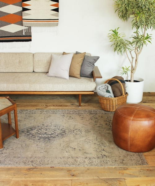 ACME FURNITURE（アクメファニチャー）の「VINE YARD RUG 140x200 バインヤード ラグ（ラグ/マット・レディース・チャコールグレー/ブラウン/アイボリー・FREE）」の3枚目の写真