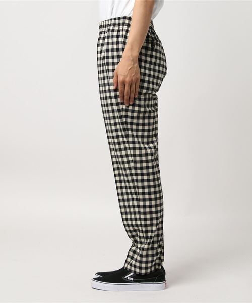 UNITED TOKYO（ユナイテッドトウキョウ）の「パターンオールギャザーイージーパンツ（その他パンツ・メンズ・ネイビー/ブラウン/ブラック・2/3/1）」の5枚目の写真