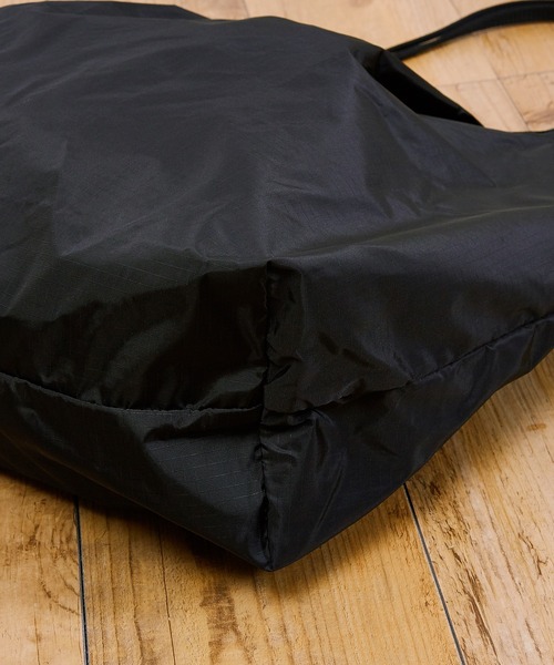 Butler Verner Sails（バトラーヴァーナーセイルス）の「Butler Verner Sails / バトラーバーナーセイルズ / Lip Nylon Balloon Big Tote リップナイロンバルーンビッグトートバッグ / JA-2250（トートバッグ・メンズ・ブラック/ブルー/グリーン/カーキ/ベージュ・FREE）」の14枚目の写真