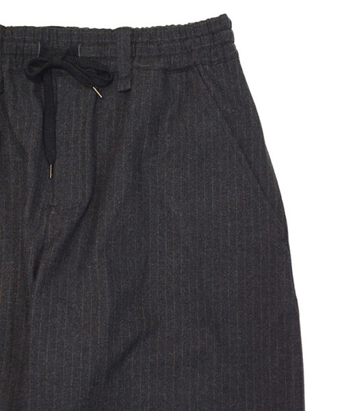 Iroquois(イロコイ)の「【Iroquois】TRストライプワイドパンツ(その他パンツ・メンズ・ブラック/ブラウン・1/2)」の5枚目の写真