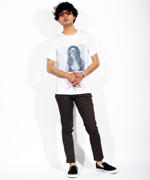 ８(eight)（エイト）の「ウェリントン サングラス 伊達メガネ 専用ケース付き（サングラス・メンズ・ライトブルー/オリーブ/クリア/マスタード/ブラック系その他/ブラウン系その他/ブラック系その他2/ブラック系その他3・FREE）」の18枚目の写真