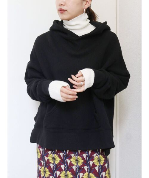 楽チンなのにサマになる 野暮ったく見えない秋のパーカーコーデ Zozotown