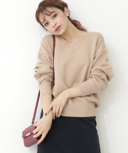 N.(N. Natural Beauty Basic)(エヌエヌナチュラルビューティーベーシック)の「◆ラムウールVネックニット(ニット/セーター・レディース・ホワイト/ベージュ/グレー/ピンク/イエロー・MEDIUM)」の4枚目の写真