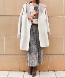 MODE ROBE�i���[�h���[�u�j�́u�t�F�C�N���[�g���R�[�g�i���[�g���R�[�g�j�v