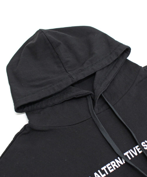 RNA（アールエヌエー）の「M1085 レイヤード風BIGパーカー（パーカー・レディース・ホワイト/ブラック/レッド・MEDIUM）」の10枚目の写真