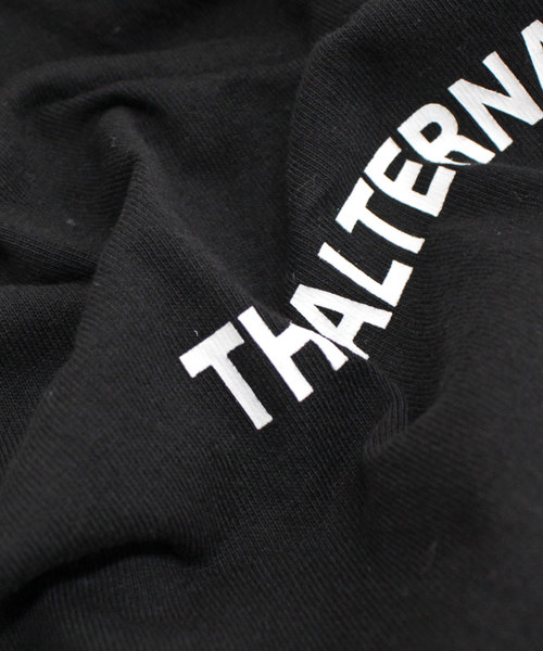 RNA（アールエヌエー）の「M1085 レイヤード風BIGパーカー（パーカー・レディース・ホワイト/ブラック/レッド・MEDIUM）」の5枚目の写真