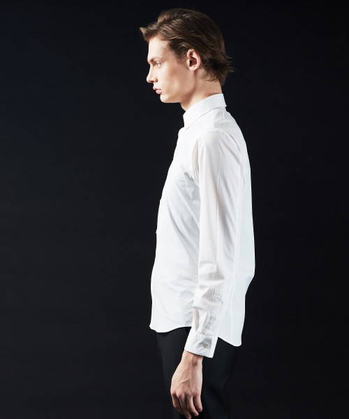 5351 POUR LES HOMMES(ゴーサンゴーイチプールオム)の「ライトストレッチブロードドレスシャツ(シャツ/ブラウス・メンズ・ブラック/オフホワイト・44/46/48/50)」の4枚目の写真