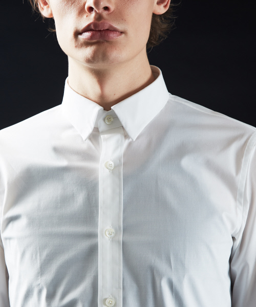 5351 POUR LES HOMMES(ゴーサンゴーイチプールオム)の「ライトストレッチブロードドレスシャツ(シャツ/ブラウス・メンズ・ブラック/オフホワイト・44/46/48/50)」の6枚目の写真