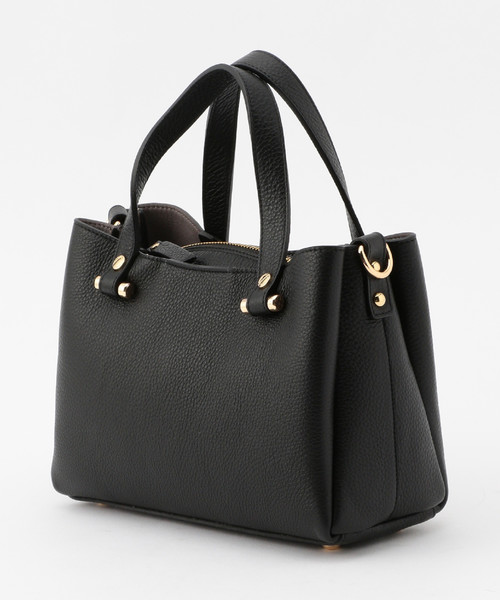 Tiara（ティアラ）の「GIANNI  NOTARO　センターポケット付きバッグ（ショルダーバッグ・レディース・グレー系その他/ブラック/グレー・FREE）」の4枚目の写真