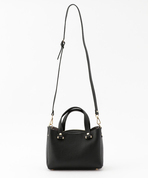 Tiara（ティアラ）の「GIANNI  NOTARO　センターポケット付きバッグ（ショルダーバッグ・レディース・グレー系その他/ブラック/グレー・FREE）」の9枚目の写真