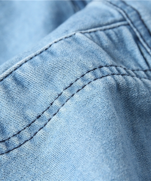 Heather(ヘザー)の「Wボタンハイウエストショートパンツ 544165(デニムパンツ・レディース・アイボリー/ライトブルー/ブルー・MEDIUM/SMALL)」の5枚目の写真