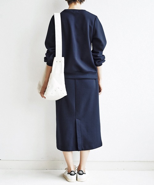 and myera(アンド マイラ)の「and myera スウェットスーツ(セットアップ・レディース・ネイビー・SMALL/X-LARGE)」の5枚目の写真