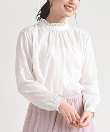 フリルネックブラウス