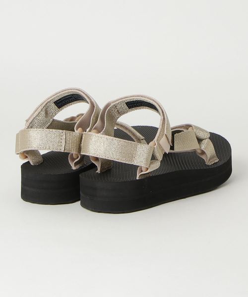 Teva（テバ）の「【Teva/テバ】MIDFORM UNIVERSAL ミッドフォーム ユニバーサル（サンダル・レディース・ゴールド・23㎝/24㎝/25㎝/22cm）」の2枚目の写真