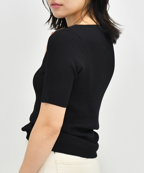 Ambre Neige(アンブルネージュ)の「リブニットトップス/【WEB/EC限定商品】(ニット/セーター・レディース・ホワイト/ブラック/ブルー/モカ・FREE)」の11枚目の写真