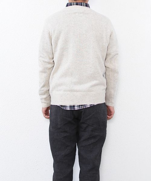 coen（コーエン）の「ラムウールＶネックニットプルオーバー（ニット/セーター・メンズ・ネイビー/ピンク/ダークグリーン/パープル/ブラック/オフホワイト/ブラウン/ライトグレー・X-LARGE/LARGE/MEDIUM/SMALL）」の13枚目の写真