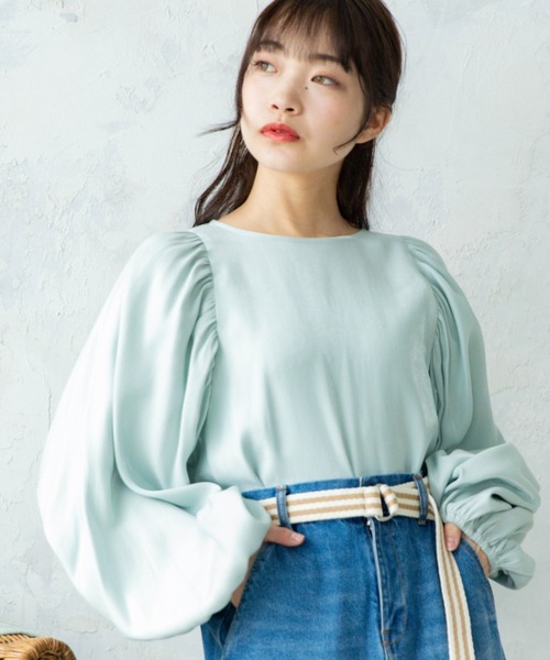 Mysa&Liina(ミーサリーナ)の「ボリュームスリーブ光沢ブラウス(シャツ/ブラウス・レディース・キャメル/オフホワイト/ミント/ベージュ・M)」の20枚目の写真