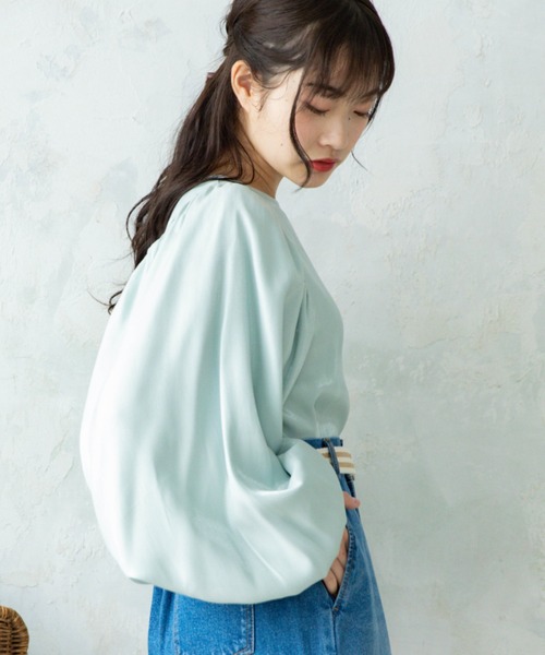 Mysa&Liina(ミーサリーナ)の「ボリュームスリーブ光沢ブラウス(シャツ/ブラウス・レディース・キャメル/オフホワイト/ミント/ベージュ・M)」の21枚目の写真