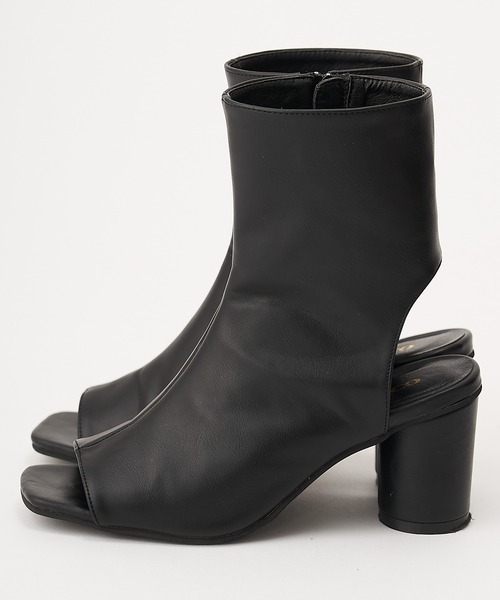 Chico（チコ）の「レザーブーツサンダル（ブーツ・レディース・アイボリー/ブラック・SMALL/MEDIUM/LARGE）」の3枚目の写真