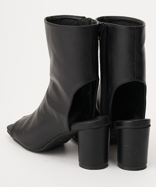 Chico（チコ）の「レザーブーツサンダル（ブーツ・レディース・アイボリー/ブラック・SMALL/MEDIUM/LARGE）」の9枚目の写真